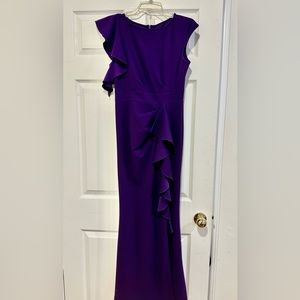 My favorite dress!! Very classy and flattering mermaid side slit style formal